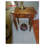 1 drawer stand