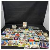 Federal Way Sports Card Auction: Vintage NFL, Upper Deck Baseball, 1990 Score Sets & Collector Lots