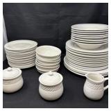 Federal Way Upscale Estate Auction: Clock, Cherrywood, Art, Crystal & Fine Collectibles