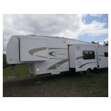 HERMANTOWN ONLINE AUCTION: 2006 NUWA HITCH HIKER II LS 35 FOOT 5th WHEEL RV ONLINE AUCTION