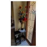 Accent Tables & Decor