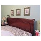 King size sleigh bed with footboard; beautiful condition