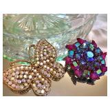 Weiss Brooch Lot