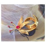 18K Gold Garnet Brooch 