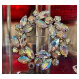 Weiss Wreath Brooch 