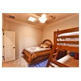 Bedroom / Bunk Room Furnishings & Home Decor