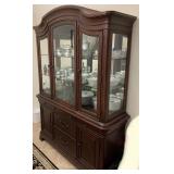 HUGE MYRTLE SPRINGS ESTATE AUCTION