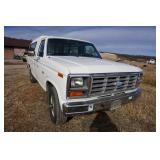 Country Estate w/ 2 Vintage Trucks Live Auction
