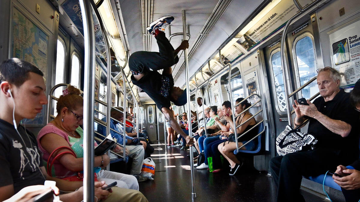 subway-dancer-riders