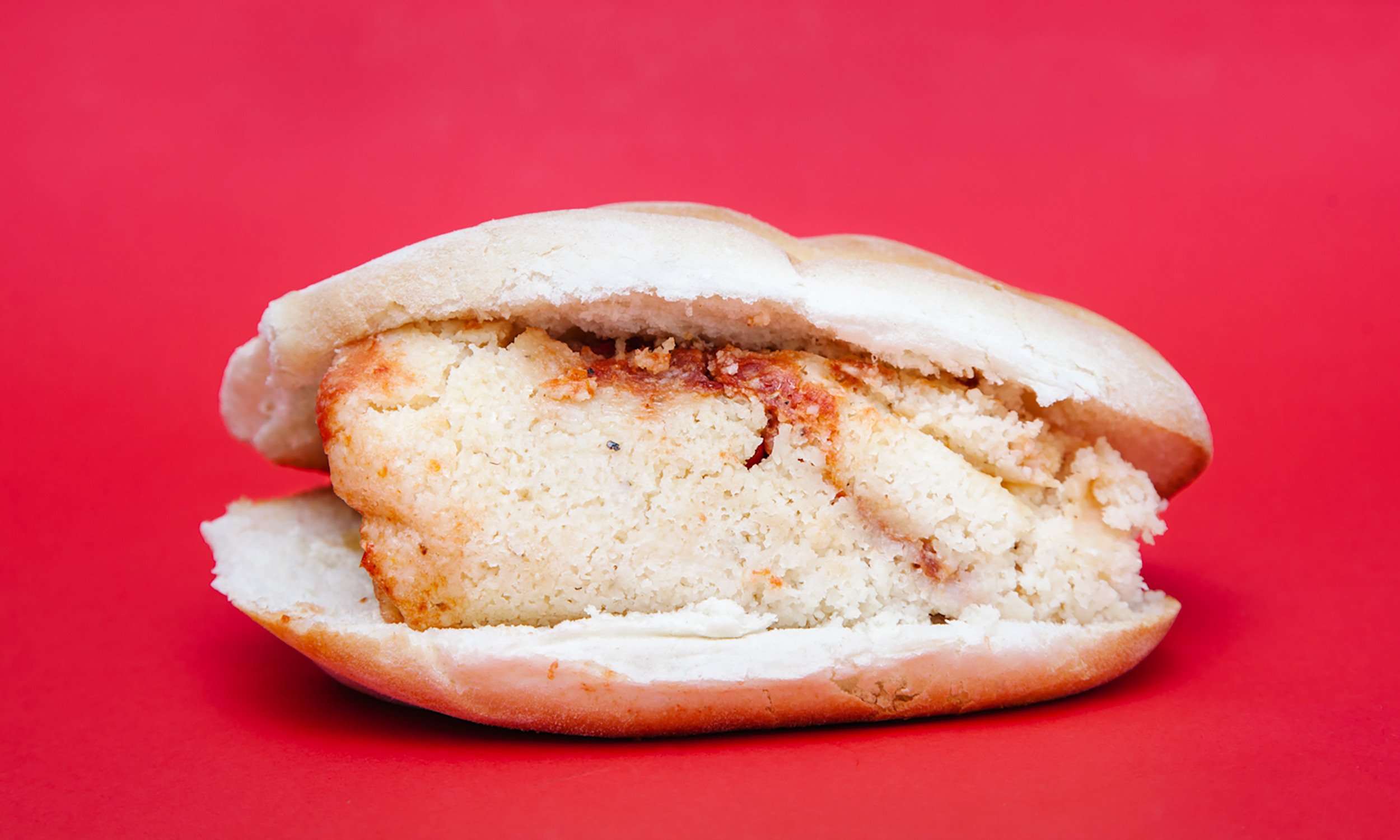 In Mexico City, a Tamale in a Torta Roll Is a Bland Masterpiece Extra