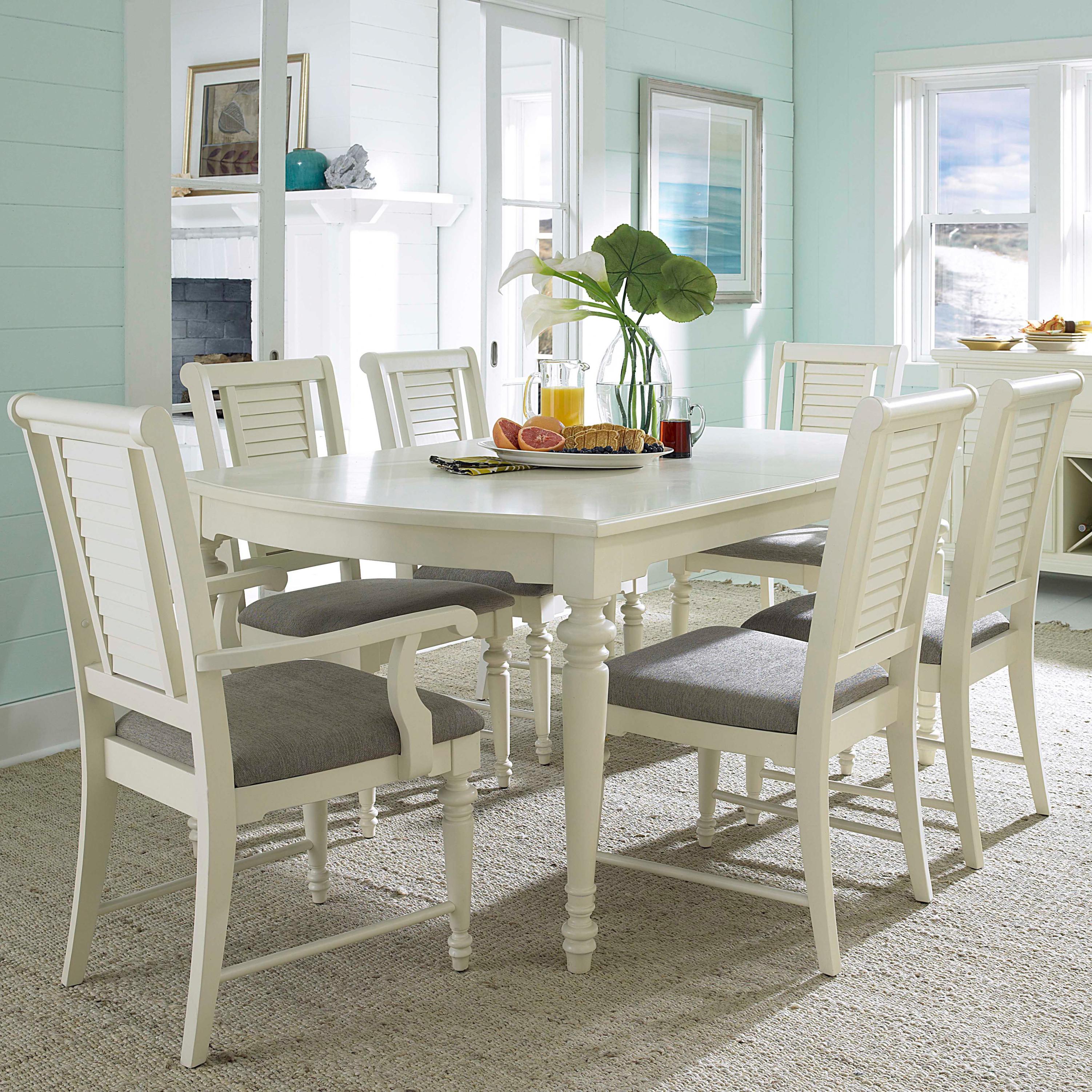 7 Piece Turned Leg Dining Table and Louvered Back Chairs by Broyhill ... 7 Piece Turned Leg Dining Table and Louvered Back Chairs by Broyhill ...