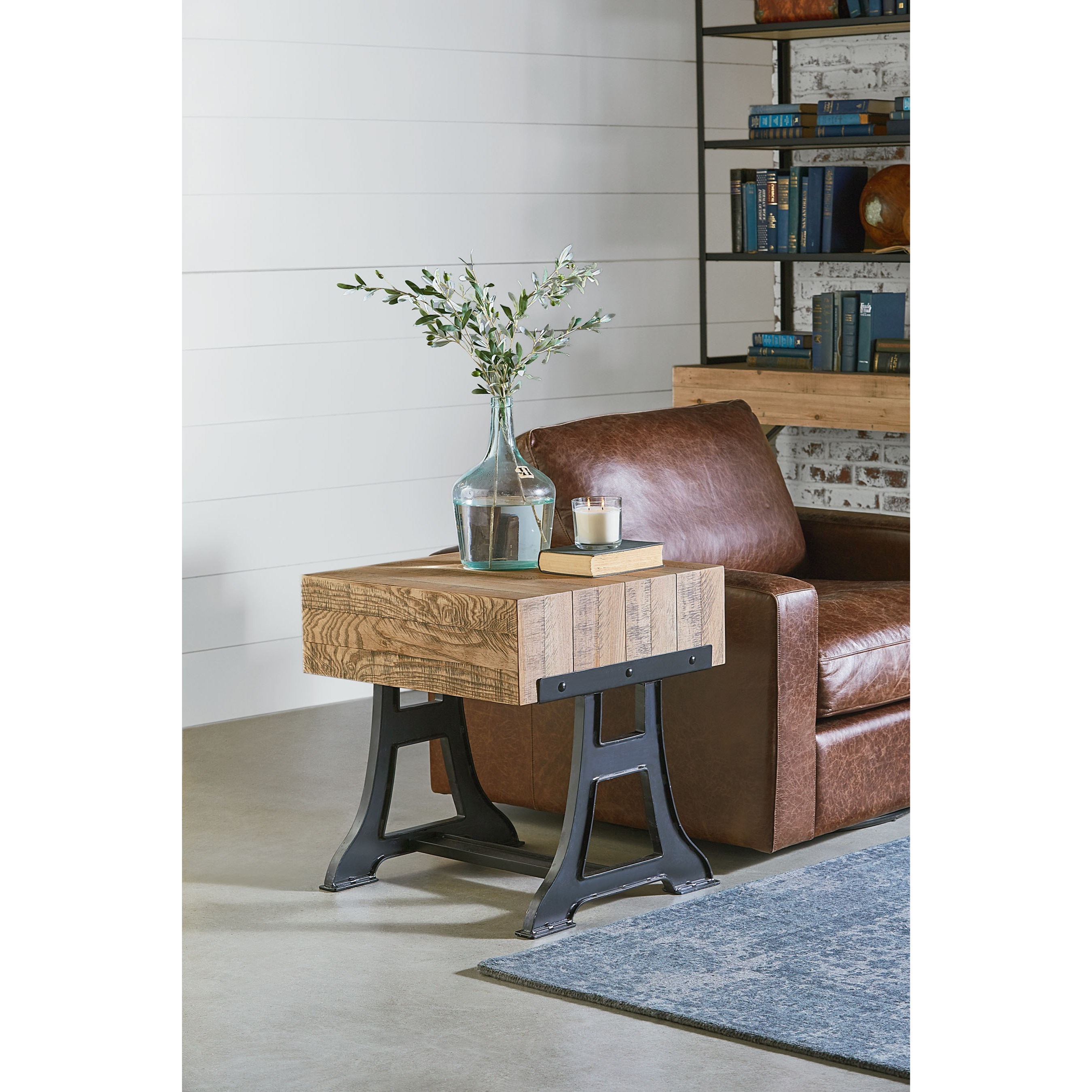 products/magnolia_home_by_joanna_gaines/color/industrial ...