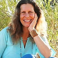 Lila Kimhi  לילה קמחי