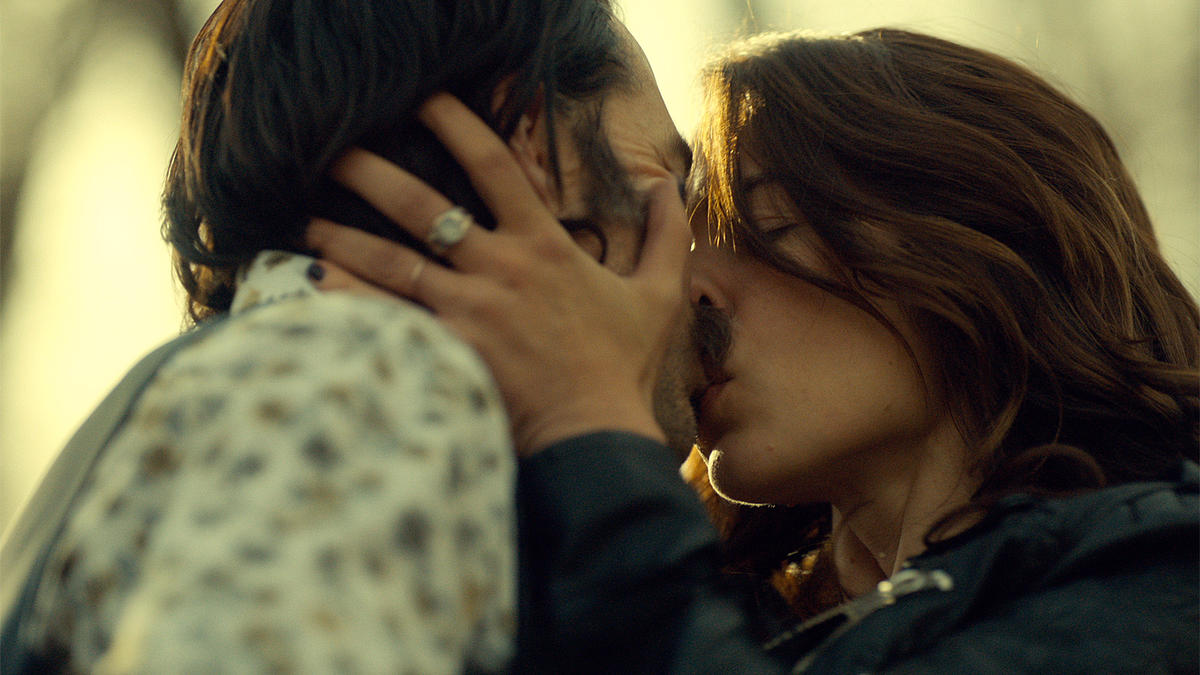 Wynonna Earp Digging Up Bones Wynonna and Doc