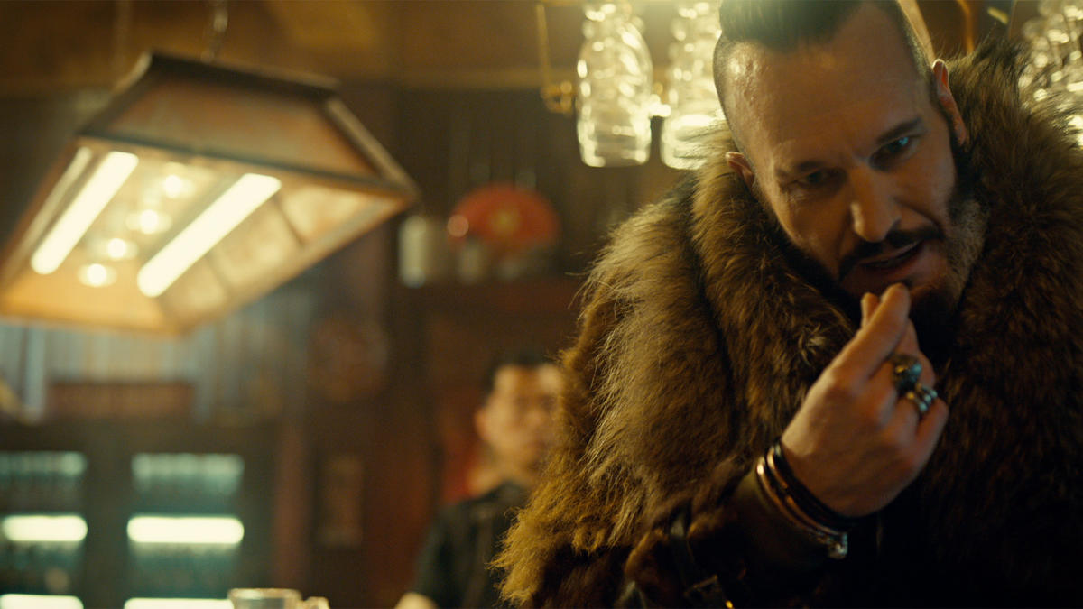 Wynonna Earp She Wouldn't Be Gone Bobo Del Rey Talking Into Bug