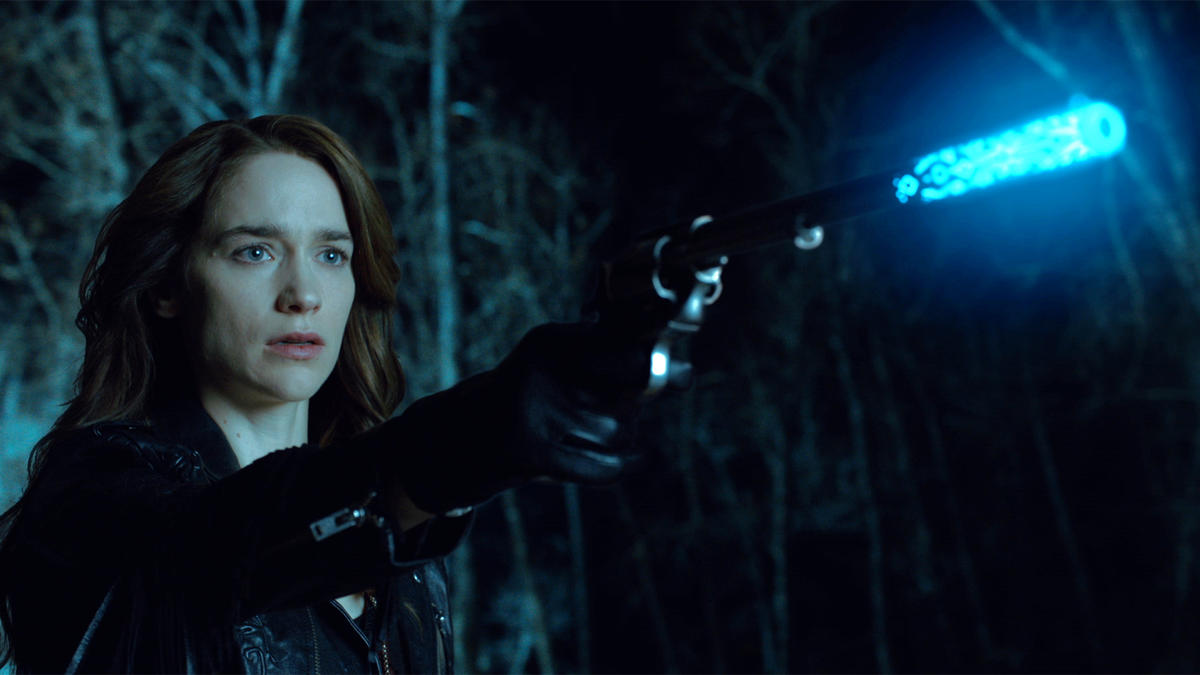 Wynonna Earp I Walk The Line Peacemaker Glows Blue at Willa's Death