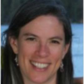 Jenny Daves headshot