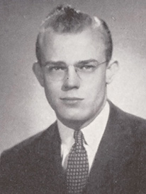 Attached photograph of Second Lieutenant Lind