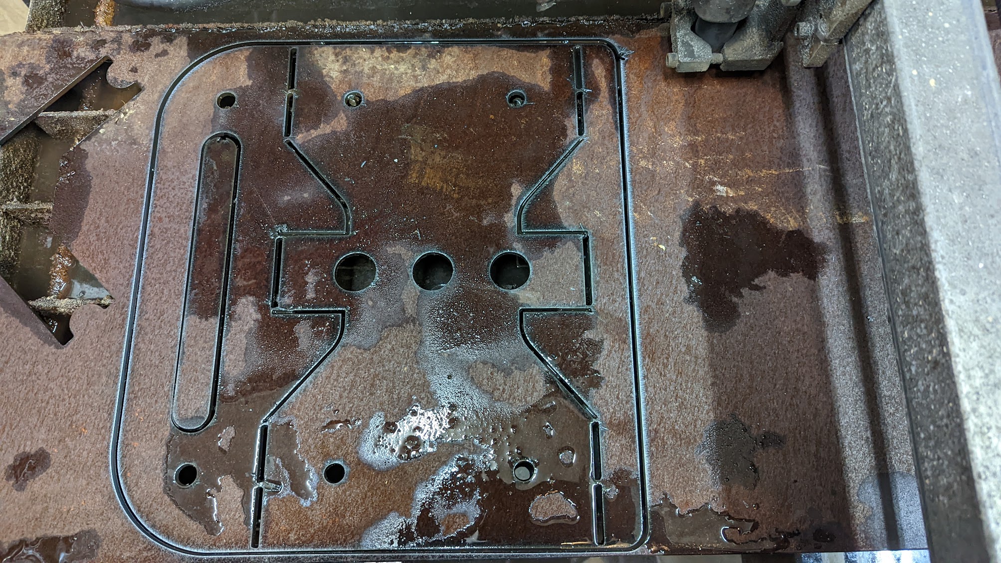 Harbor Freight Badlands Apex 12000 Winch Plate FireShare Langmuir