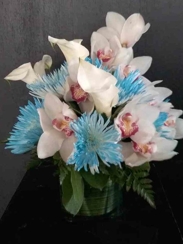 Designers Choice Seasonal Best Blooms