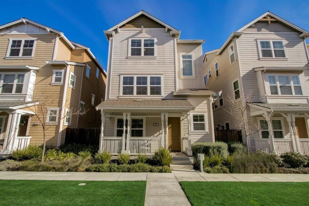 1.2m-socal-bayarea-seattle-boston-house