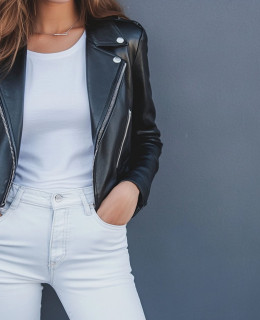 If You're Stuck on How to Wear White Jeans, Let These 6 Chic Looks Speak for Themselves
