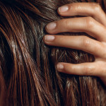 The right way to oil your hair for maximum growth