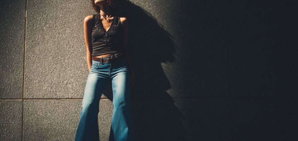 Flared jeans 8 reasons why this retro fashion piece is back in the spotlight