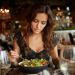 How To Eat Out On A Weight Loss Diet, Nutritionist Shares Tips