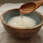 What happens if you leave rice water on your face overnight