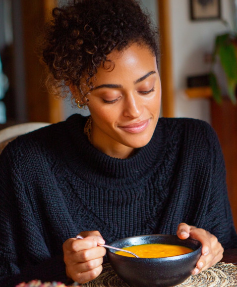 Is drinking hot water in the morning really good for your guts