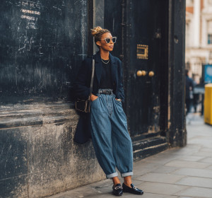 What Shoes to Wear With Baggy Jeans for a Stylish Spring Look