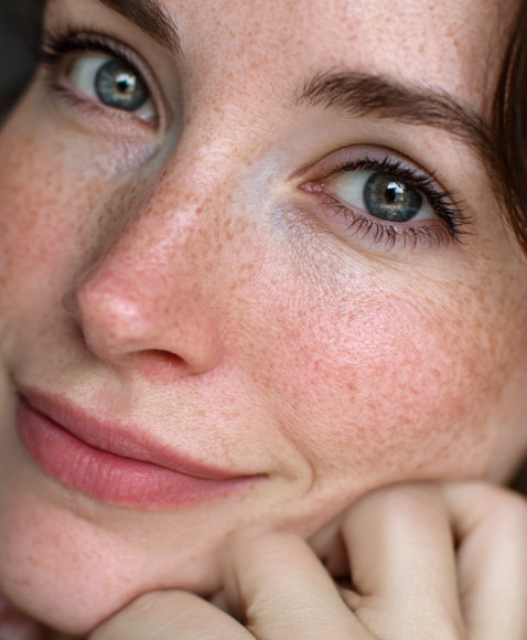 5 habits to incorporate in your daily routine if you want to slow skin ageing and look young