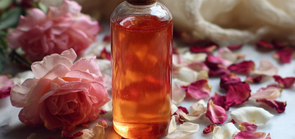 Summer skincare tips Natural ingredients to treat tanning and breakouts