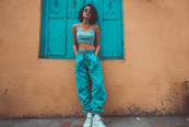7 Ways To Style Baggy Jeans That Make Every Outfit Look Effortlessly Chic