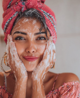 Lazy Girls’ Guide To Glowing Skin! 10 Overnight Beauty Tips That Work Like Magic