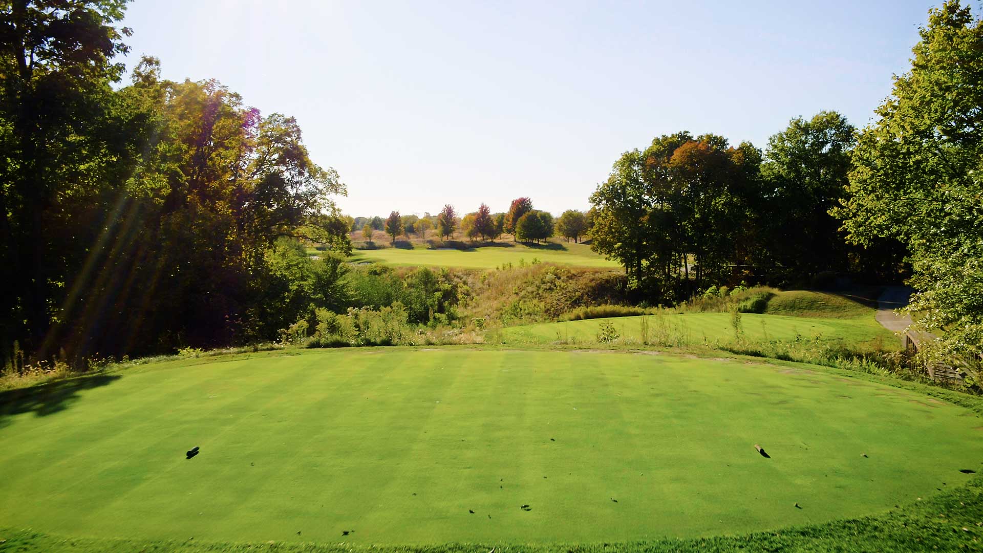 Hole 15.00 00 00 00.still010