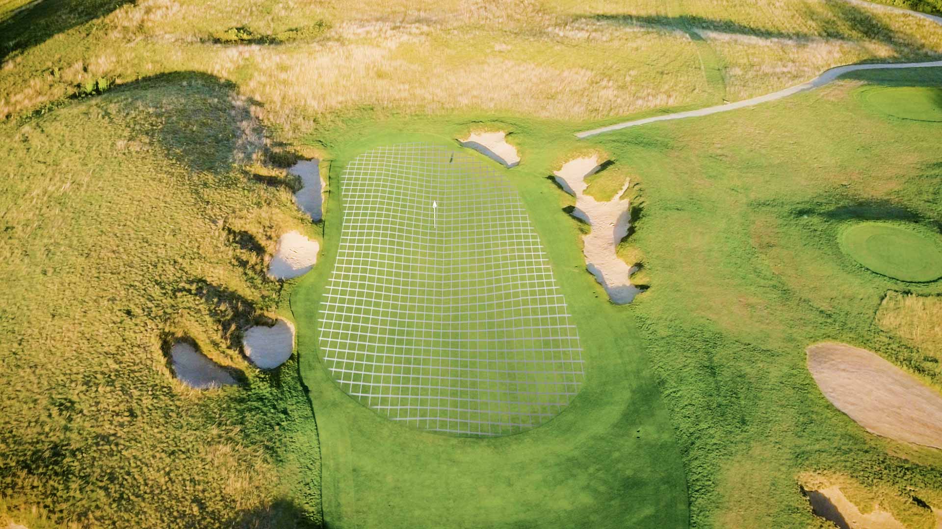 Hole 16.00 00 14 20.still008