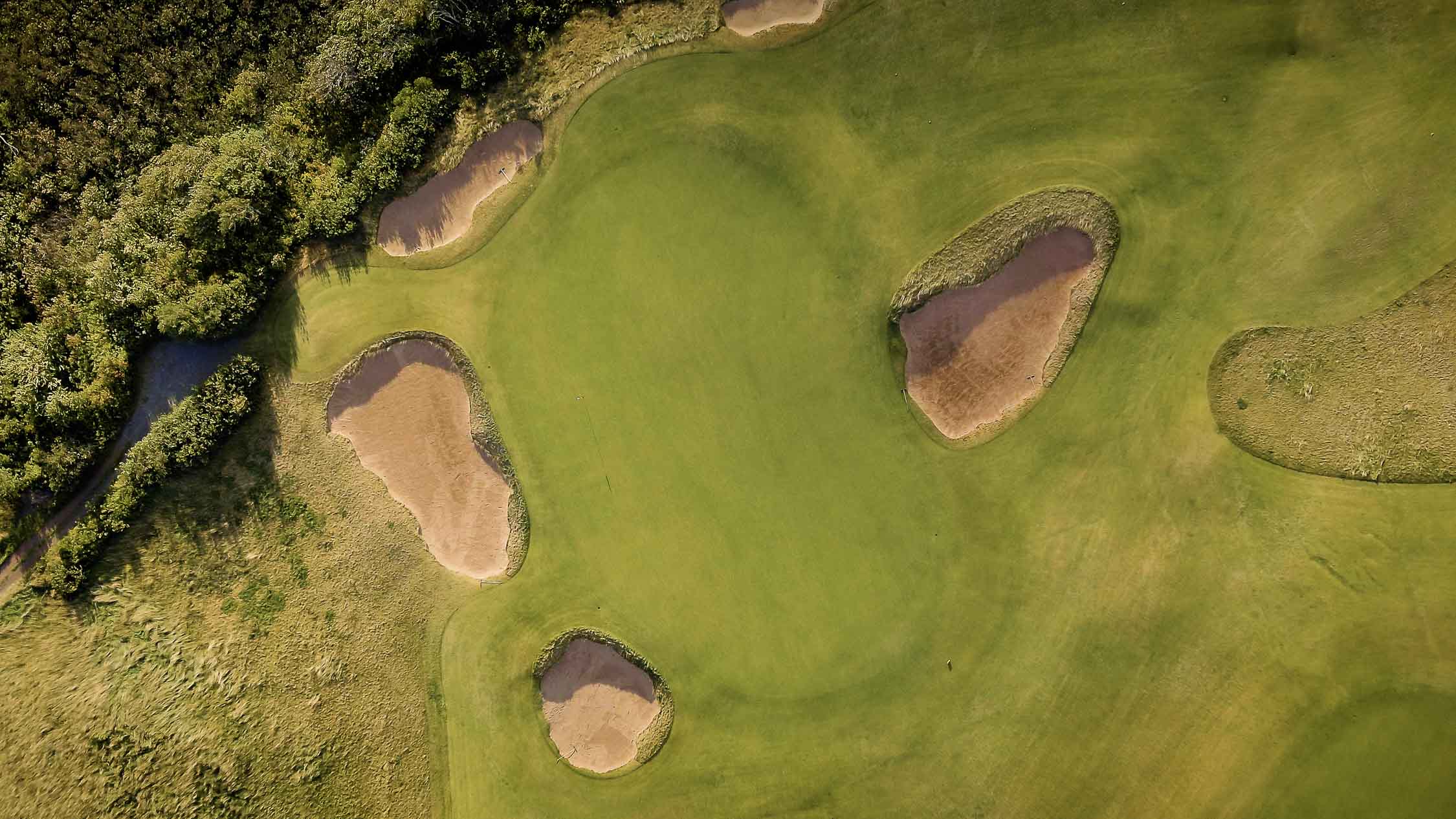 Hole 4.00 00 23 09.still006