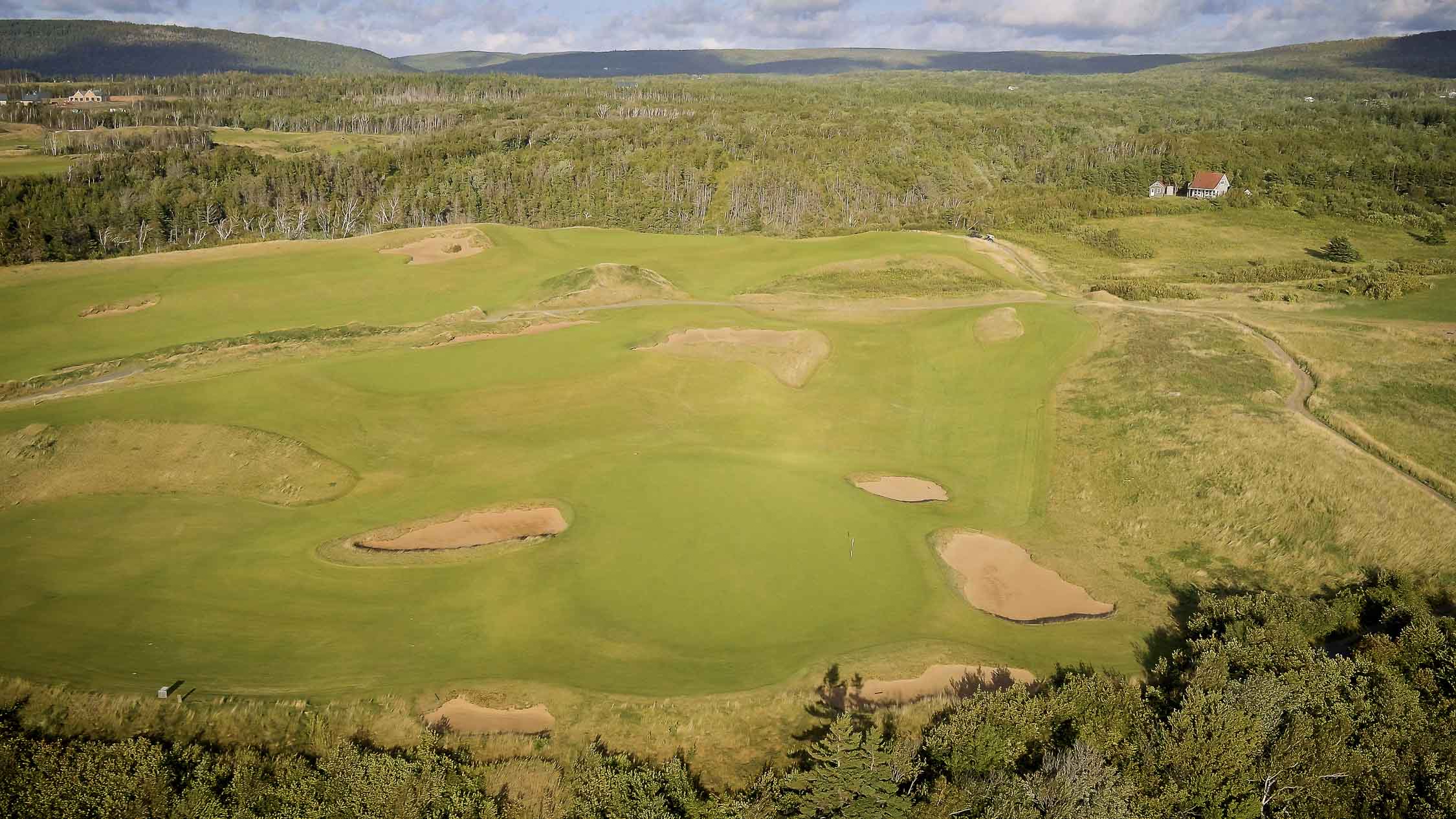 Hole 4.00 00 25 04.still007