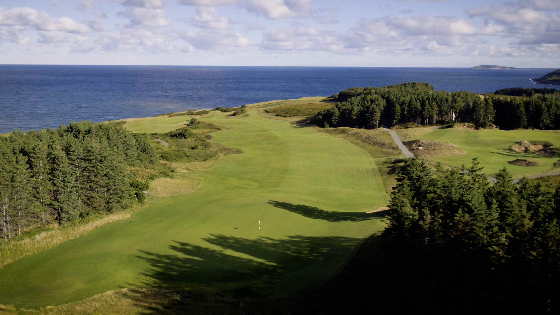 Hole 13.00 00 39 00.still008