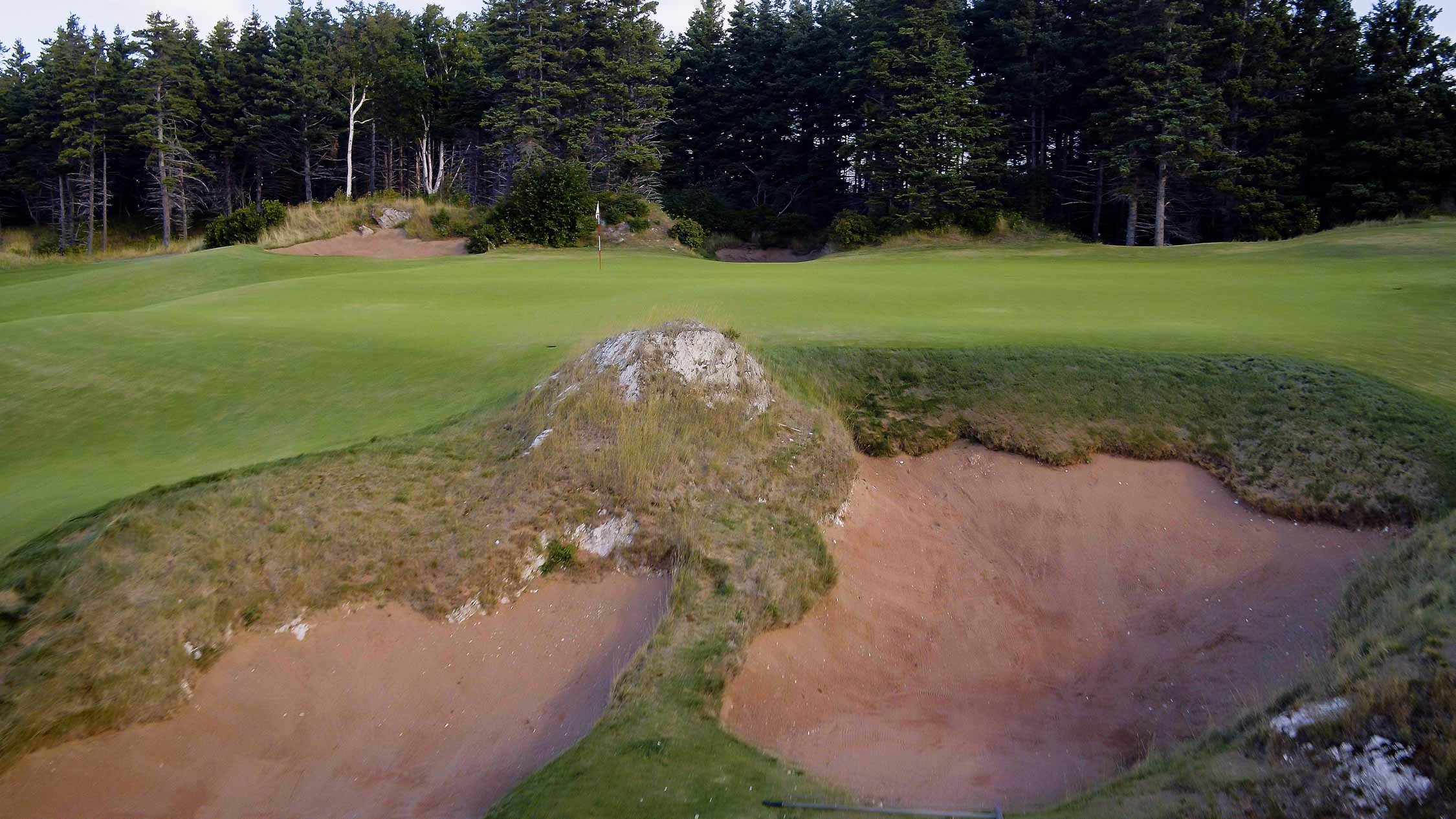 Hole 14.00 00 17 09.still004