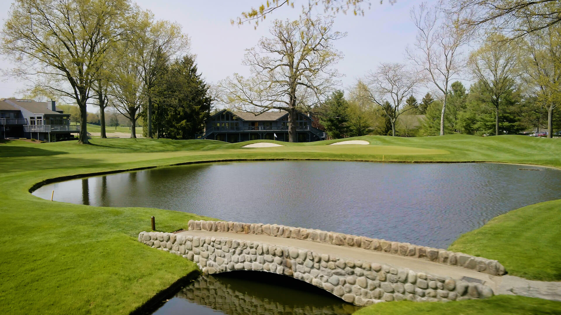 Hole 16.00 00 29 16.still001