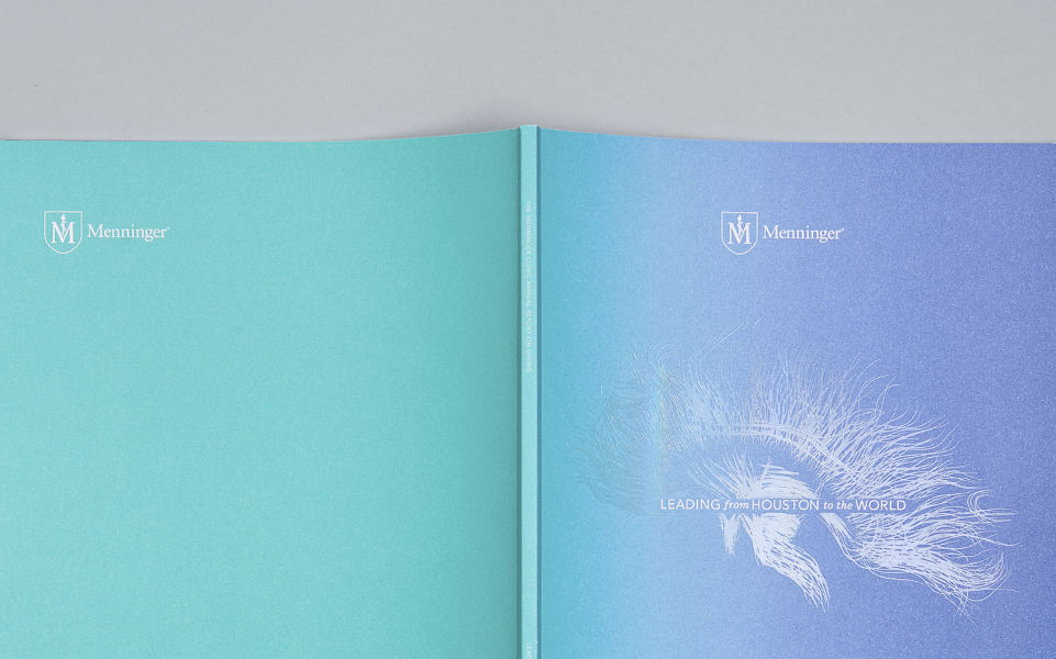 Front & back cover
Custom 4-color gradient