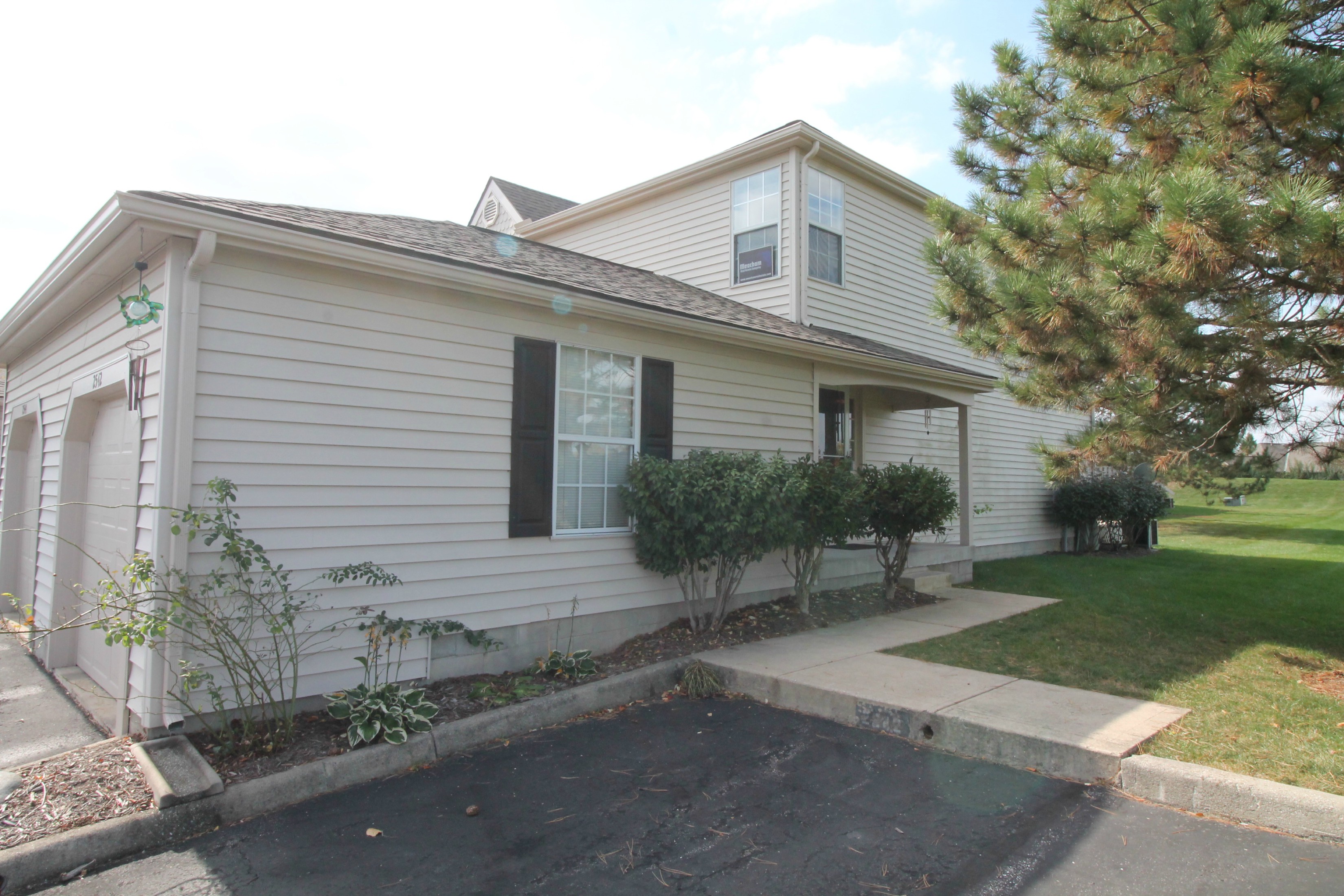 2542 Maxim Lane, Columbus, OH 43235, Presented by Timothy Meacham