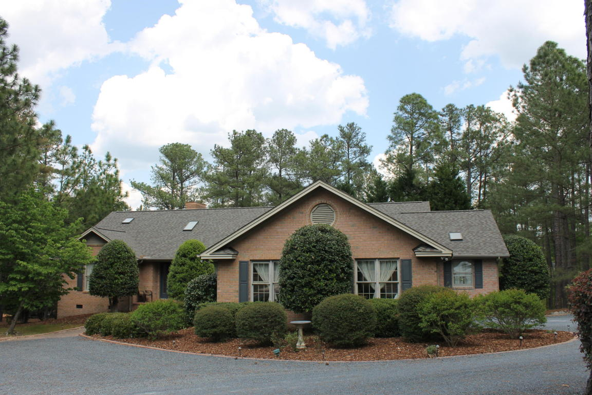 38 Glasgow Drive, Pinehurst, NC 28374, Presented by Kay E Beran