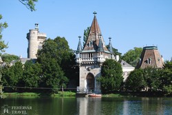 mesekastély Laxenburgban: a Franzensburg