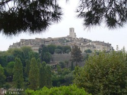 a hegyre épült St. Paul de Vence
