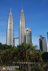 a Petronas tornyok Kuala Lumpurban