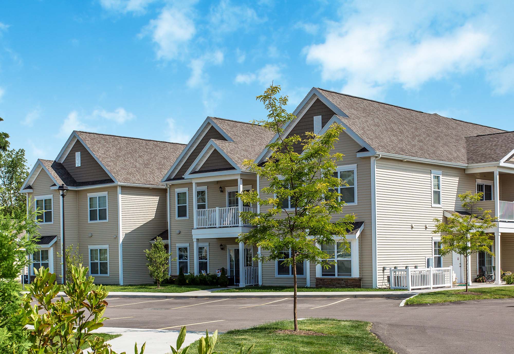 Canal Crossing are apartments for rent in Camillus, NY